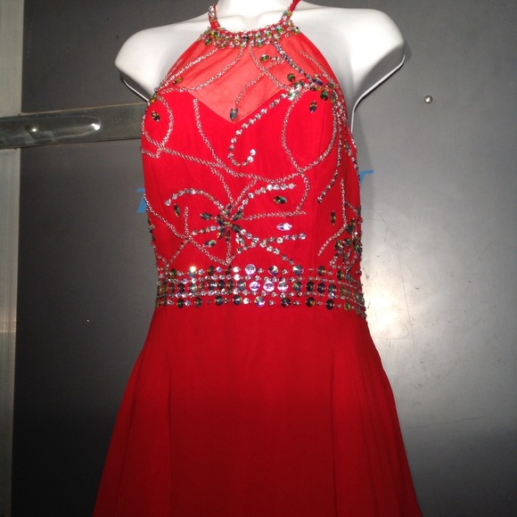 SEQUENCED SHORT FORMAL GOWN - Picture 1 of 6